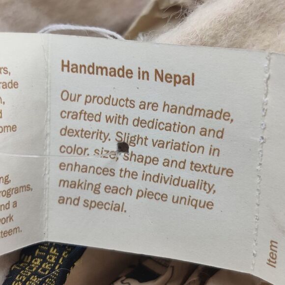 Wool felt Slippers Wearable Art Flowers Handmade in Nepal New w/ Tags Baby Sz 5 - Picture 14 of 16